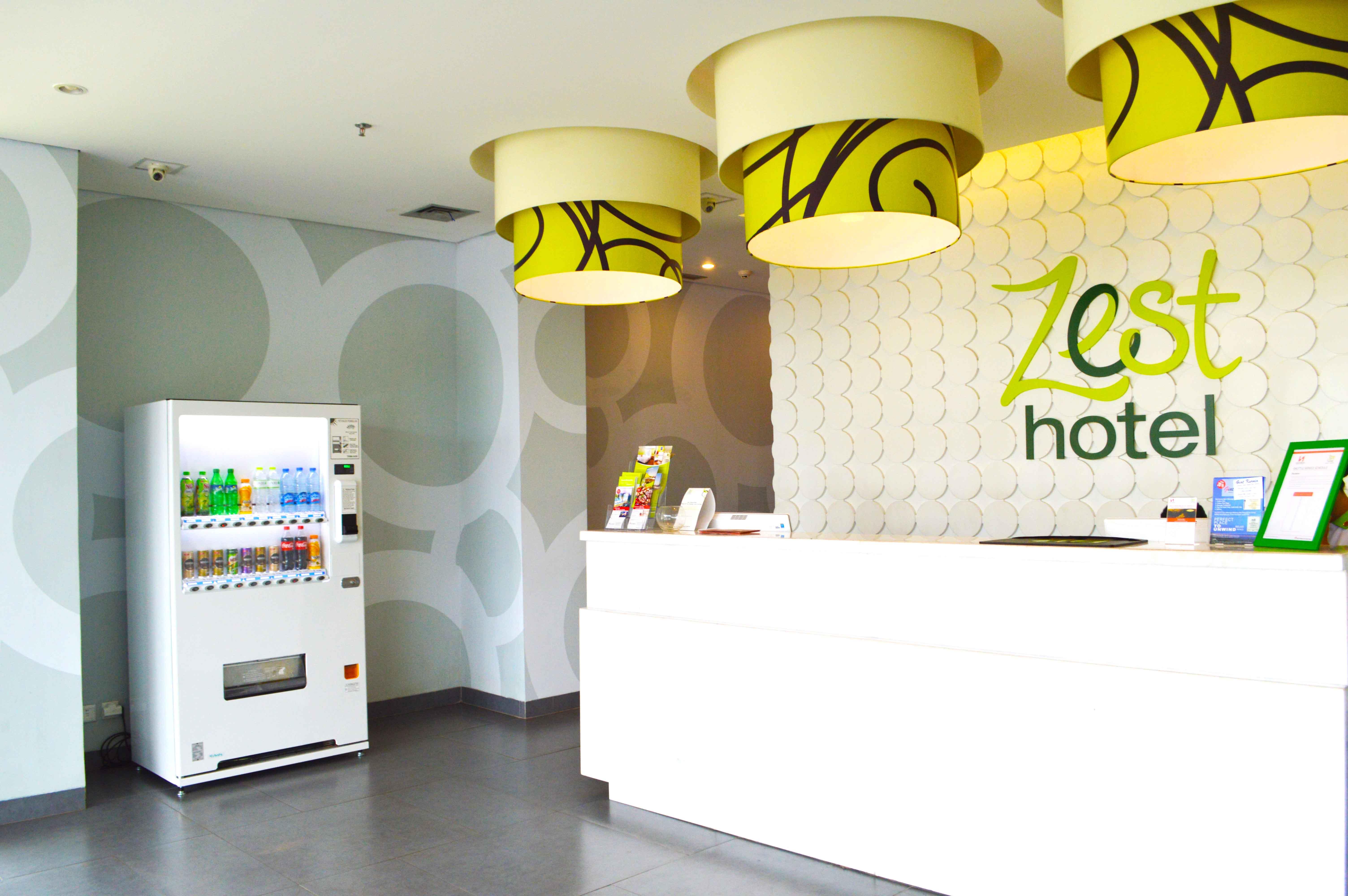 Zest Airport Jakarta By Swiss-Belhotel International Tangerang Esterno foto