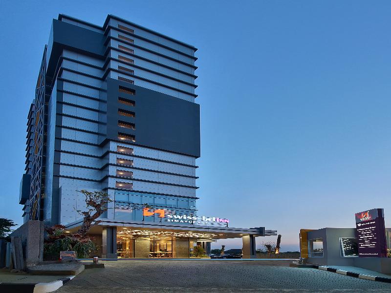 Zest Airport Jakarta By Swiss-Belhotel International Tangerang Esterno foto
